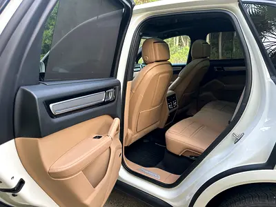 صورة 10 لـ 2022 Porsche CAYENNE