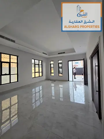 فيلا مودرن فاخرة للإيجار السنوي في الحوشي – الشارقة أول ساكن | تشطيب مودرن راقٍ | سمارت هوم | مساحة 5,000 قدم مربع فرصة مميزة لاستئجار فيلا جديدة