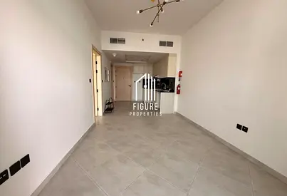 Spacious Good Condition 1BHK | Ready For Occupancy
