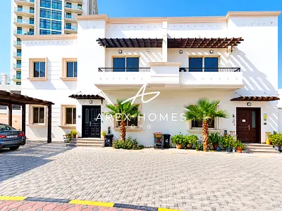 Best Location 5 BR + M Villa | Shared Pool