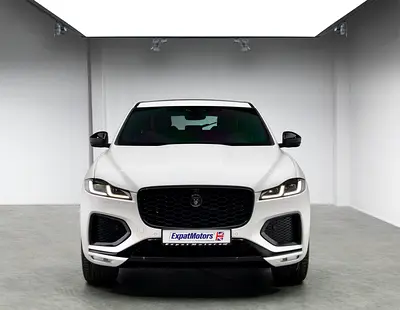 صورة 5 لـ 2025 Jaguar F-PACE