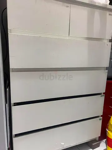 White 6-Drawer Chest / Dresser - Good Functional Condition