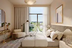 Corner One Bedroom Balcony with Perimeter View