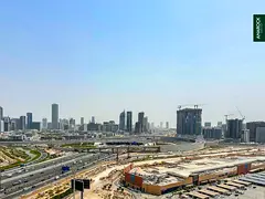 Fully Fitted Kitchen | Mid Floor | City Views