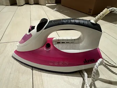Ikon Steam Iron + Full Size Ironing Board