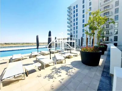 Sea World View|Semi Furnished|Vacant 1BR+Balcony