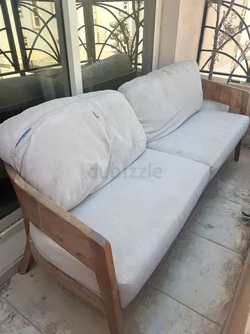 Balcony Furniture + Large Plant Pots – AED 100 – Immediate Pickup