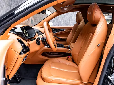 2025 Aston Martin DBX 照片 9