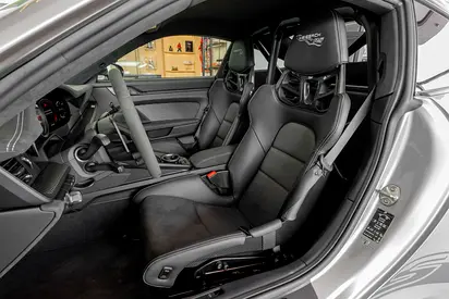 2025 Porsche 911 — миниатюра 11