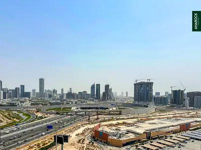 Fully Fitted Kitchen | Mid Floor | City Views
