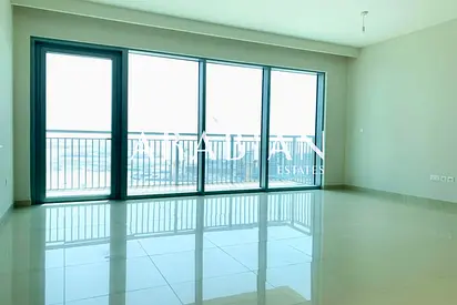Well Maintained I Vacant I Closed Kitchen