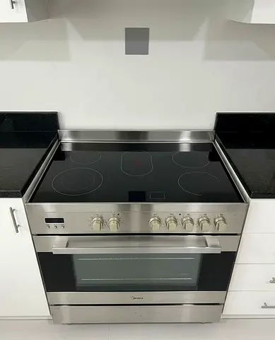 Midea 90x60cm Freestanding Ceramic Cooker with 109L Multifunction Oven, 5 Zones Full Electric Cookin