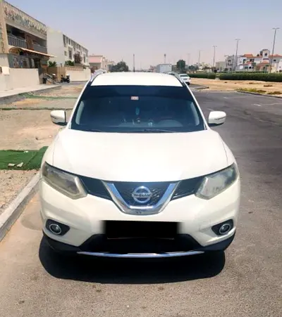 2015 Nissan X-TRAIL photo 4