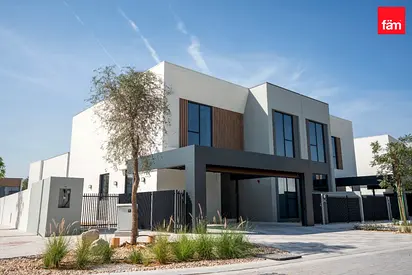 Prime Location Spacious 4Bedroom In Al Badia