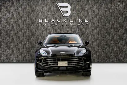 2025 Aston Martin DBX 照片 2