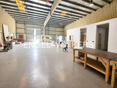 Ready-to-Move-In Warehouse | 8M Clear Height