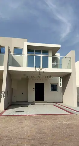 3BR Large Plot | Middle Corner Unit | Well-Maintained