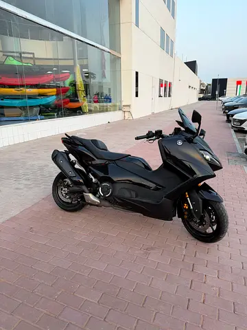 Yamaha TMAX 560 Tech MAX 2024 GCC – 16,000 km – PPF