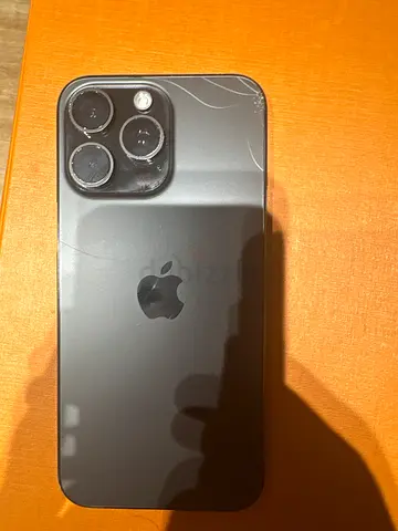 iPhone 15 Pro 256GB – Black Titanium