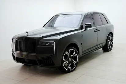 2022 Cullinan Black Badge, FACELIFT, Rear VIP Seats w/ Screens, Starlight, Bespoke Audio, GCC Specs!