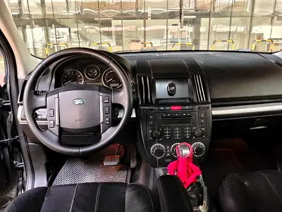 2011 LAND Rover LR2 照片 8
