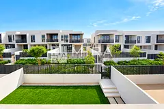 4+M Townhouse | Unfurnished | Large Plot