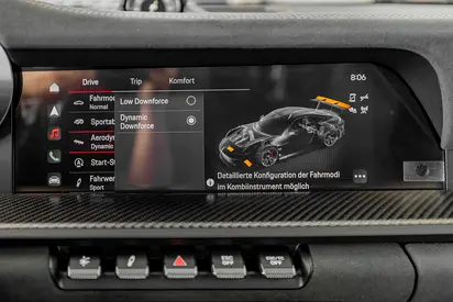 2025 Porsche 911 — миниатюра 18