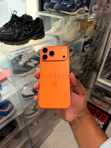 iPhone 17 Pro Max 2TB ( Apple Care+ Until 2027 November )