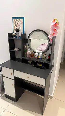 Makeup Vanity Table