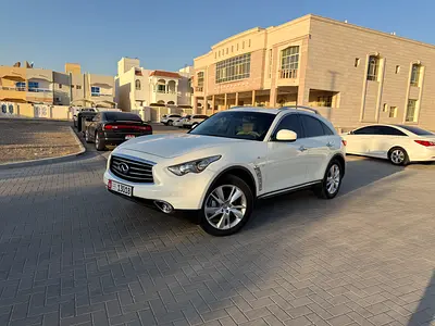 صورة 1 لـ 2014 Infiniti QX70