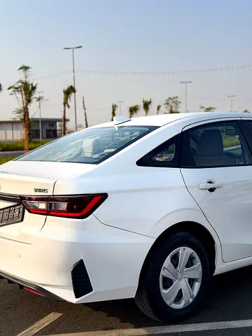 صورة مصغرة 6 لـ 2024 Toyota YARIS