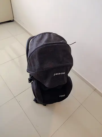Maxi-Cosi Infant Car Seat with Canopy - Excellent Condition