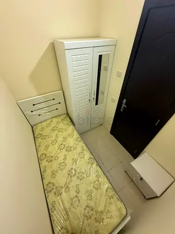 Closed Partition Room near Metro (Single only)