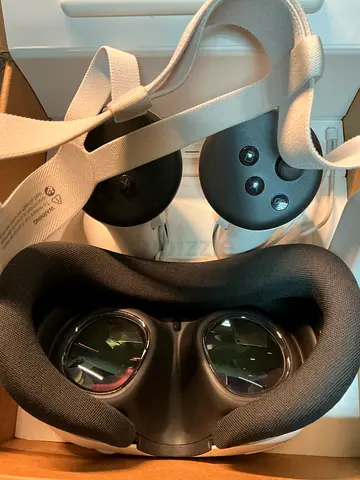 Meta Quest 3 VR Headset 512GB - White (Excellent Condition)