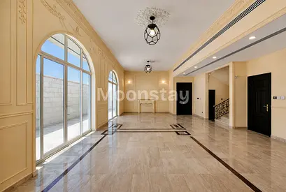 Luxury Villa | Corner | Ready to Move