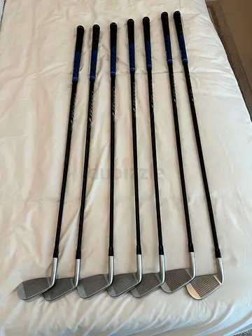 Mizuno JPX900 irons 4-PW reg shaft
