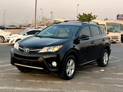 2014 Toyota Rav4 XLE Full Option 2.5L V6 - Sunroof  Rear Camera - Rims