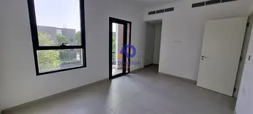 3-Bedroom Middle Townhouse for Sale in Sarab 2 – Aljada | Private Garden