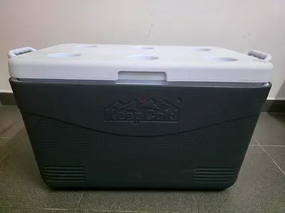Keep Cold Ice Cooler Ice Box - 60L- Good Condition
