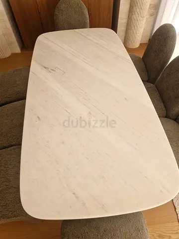 Marble dining table - 180 (L)x90cm (W) x 75 (H)
