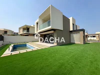 Private Pool | Park Access | Landscape | Greenbelt