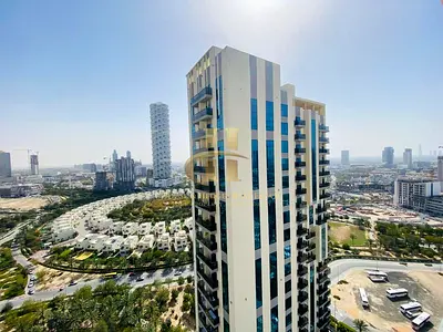 High floor | Spacious | Vacant