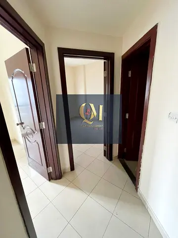 2BHK 1WOSROOM//NEW BUILDING//CENTRAL AC//COMPANY STAFF//GOOD LOCATION RENT ONLY 28K