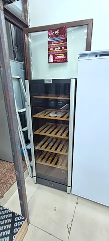 Vestsfrost Wine Cooler / Beverage Fridge with Wooden Shelves - Good Condition