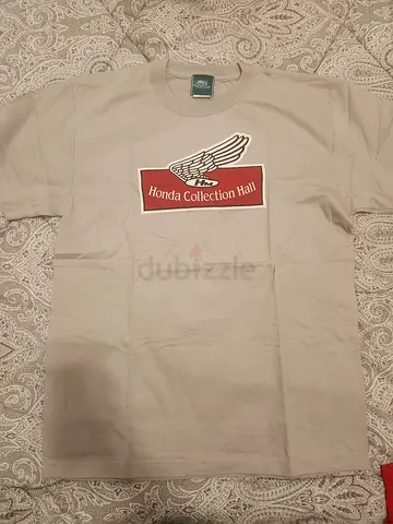 ​Official Honda Collection Hall Japan Heritage T-Shirt – Beige/Red Wing (Size L)