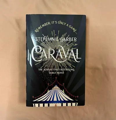 Caraval by Stephanie Garber - paperback