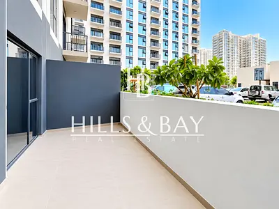 Big 1Br + Laundry room |Big private terrace.