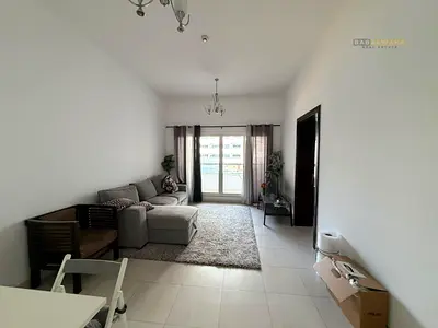 Furnished bright and specious 1 B/R pool view