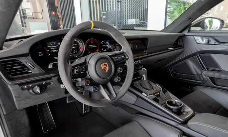 2025 Porsche 911 — миниатюра 13