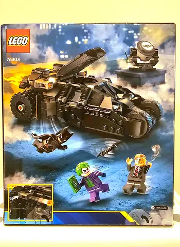 LEGO 76303 Batmobile Tumbler Set (with Joker & Minifigures) - NEW